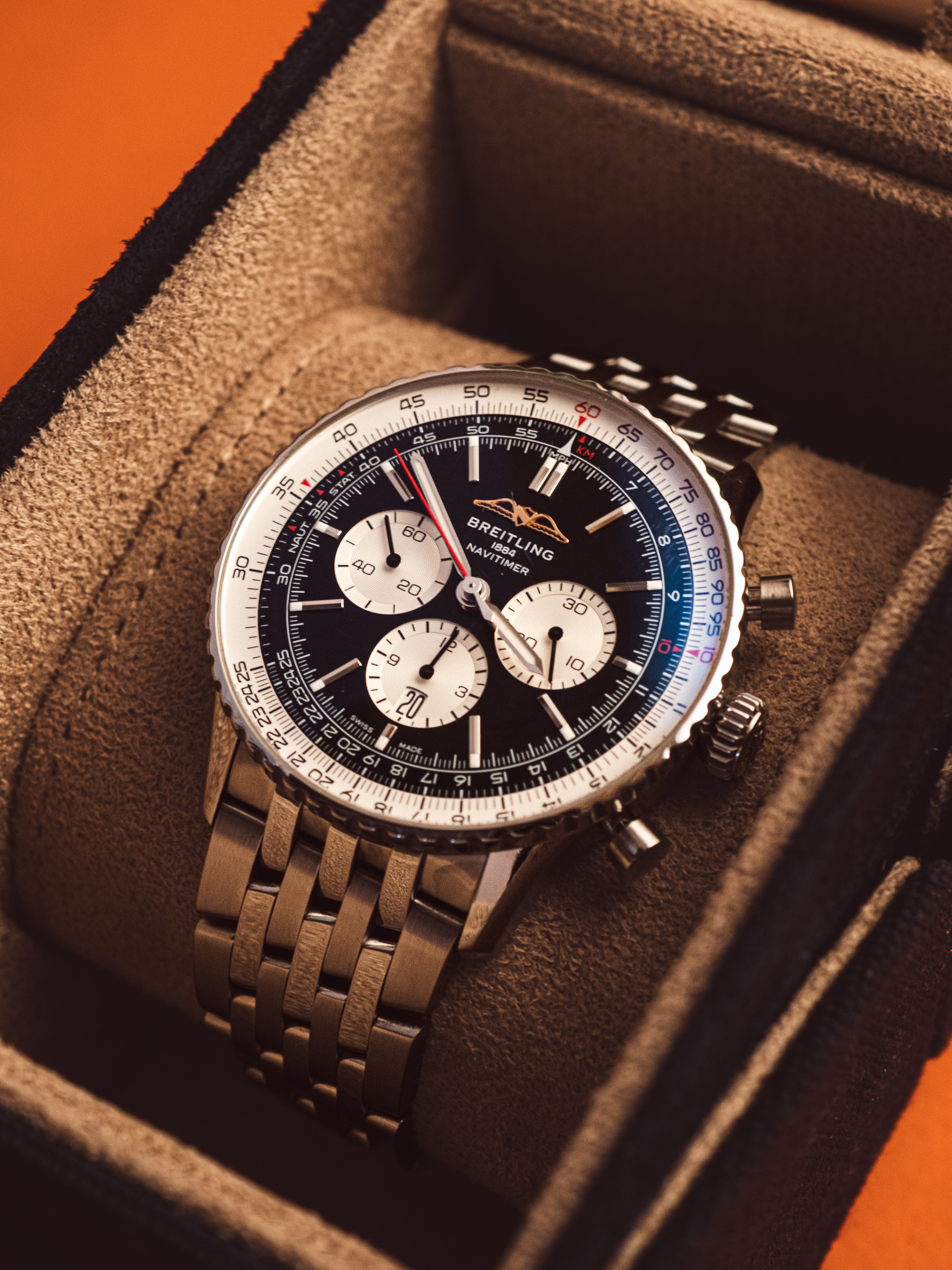 No. 120 - 2022 Breitling Navitimer AB0137