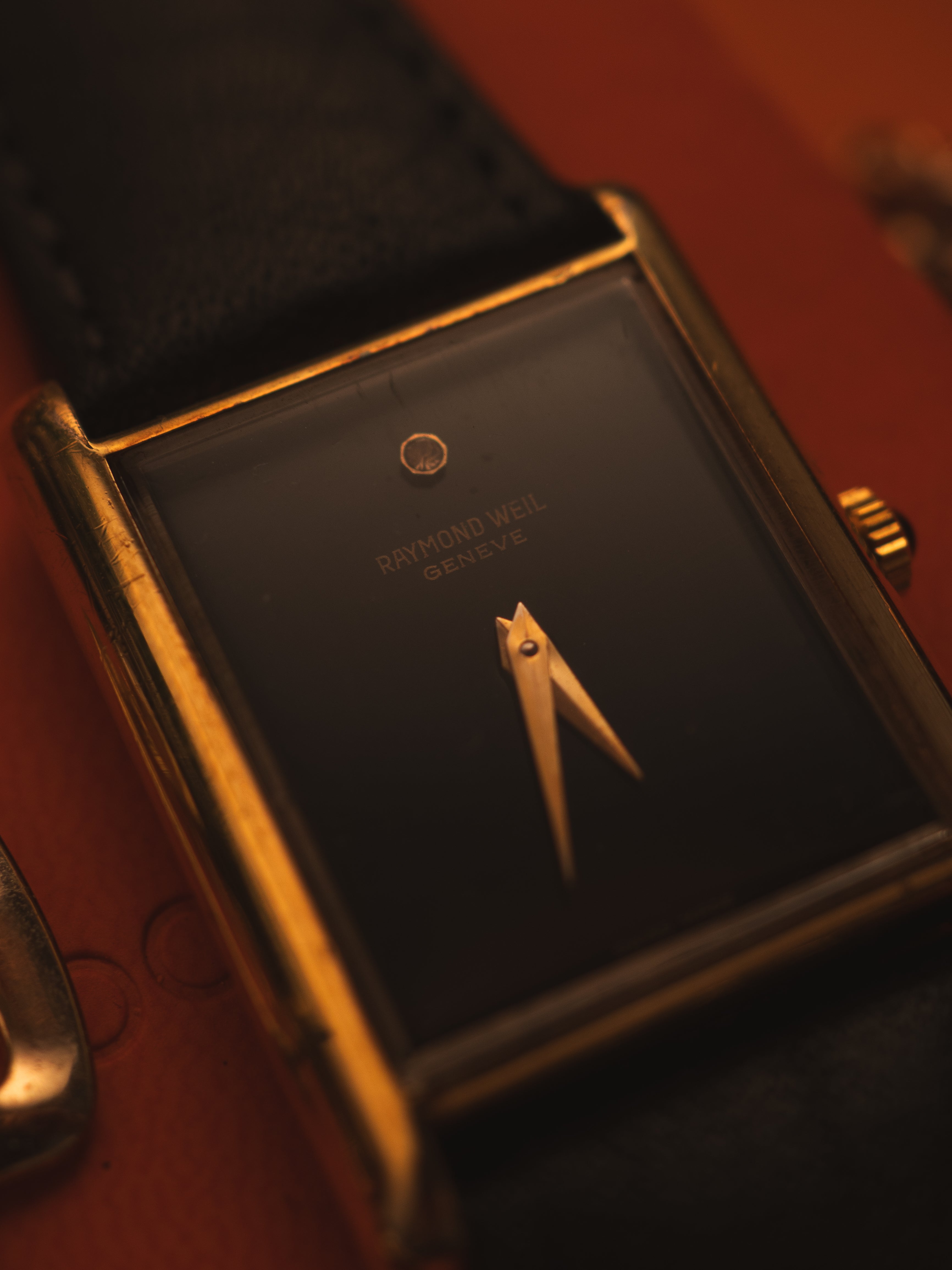 No. 121 - 1980s Raymond Weil Tank